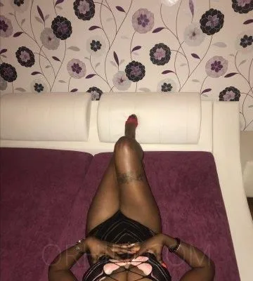 Alesia escort 